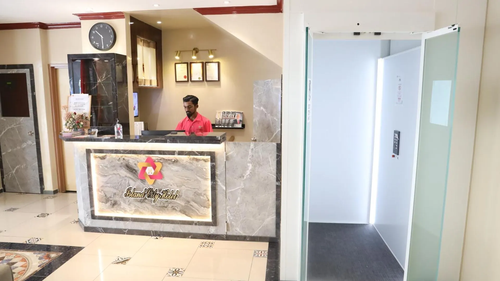 Capital O 90897 Island City Hotel George Town 3*,  Malaisie